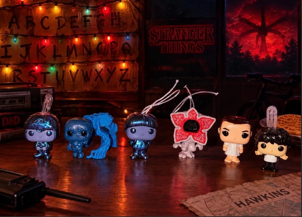 Stranger things kinder joy 