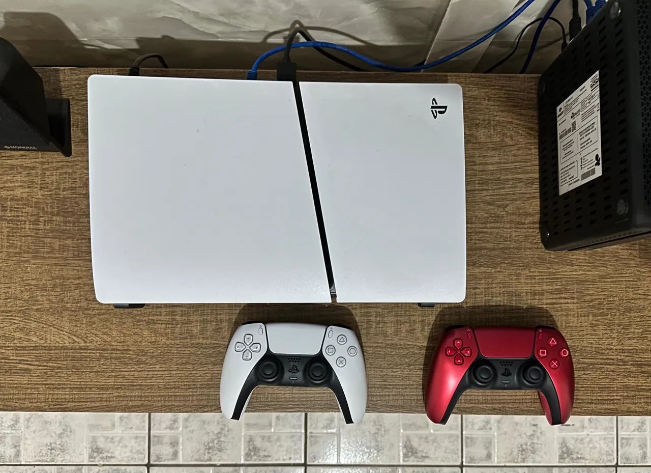 Vendo PlayStation 5 com 2 controles  - Foto 5