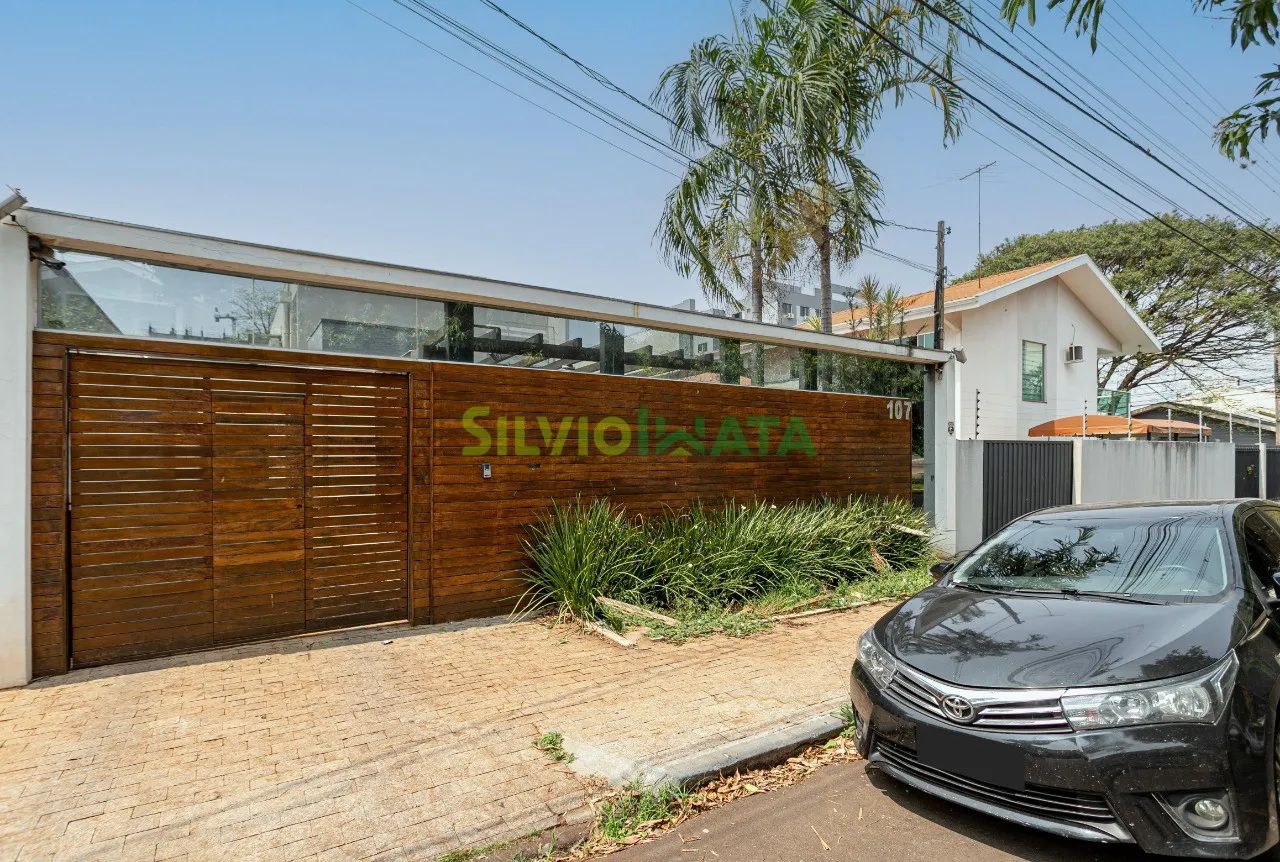 EXCELENTE SOBRADO SEMI MOBILIADO, COM 05 QUARTOS PARA MORAR NA VILA MARUMBY.