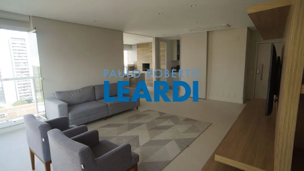 APARTAMENTO - VILA OLÍMPIA - SP