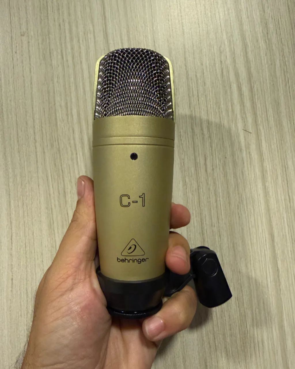 Microfone Behringer C-1