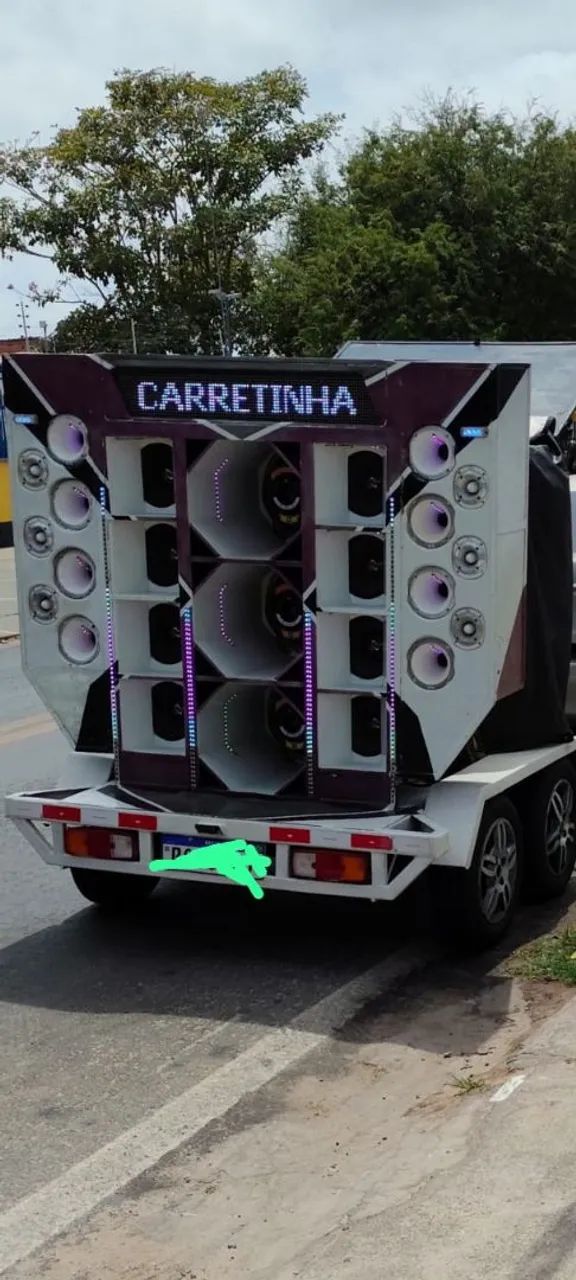 Vendo paredão/ carretinha