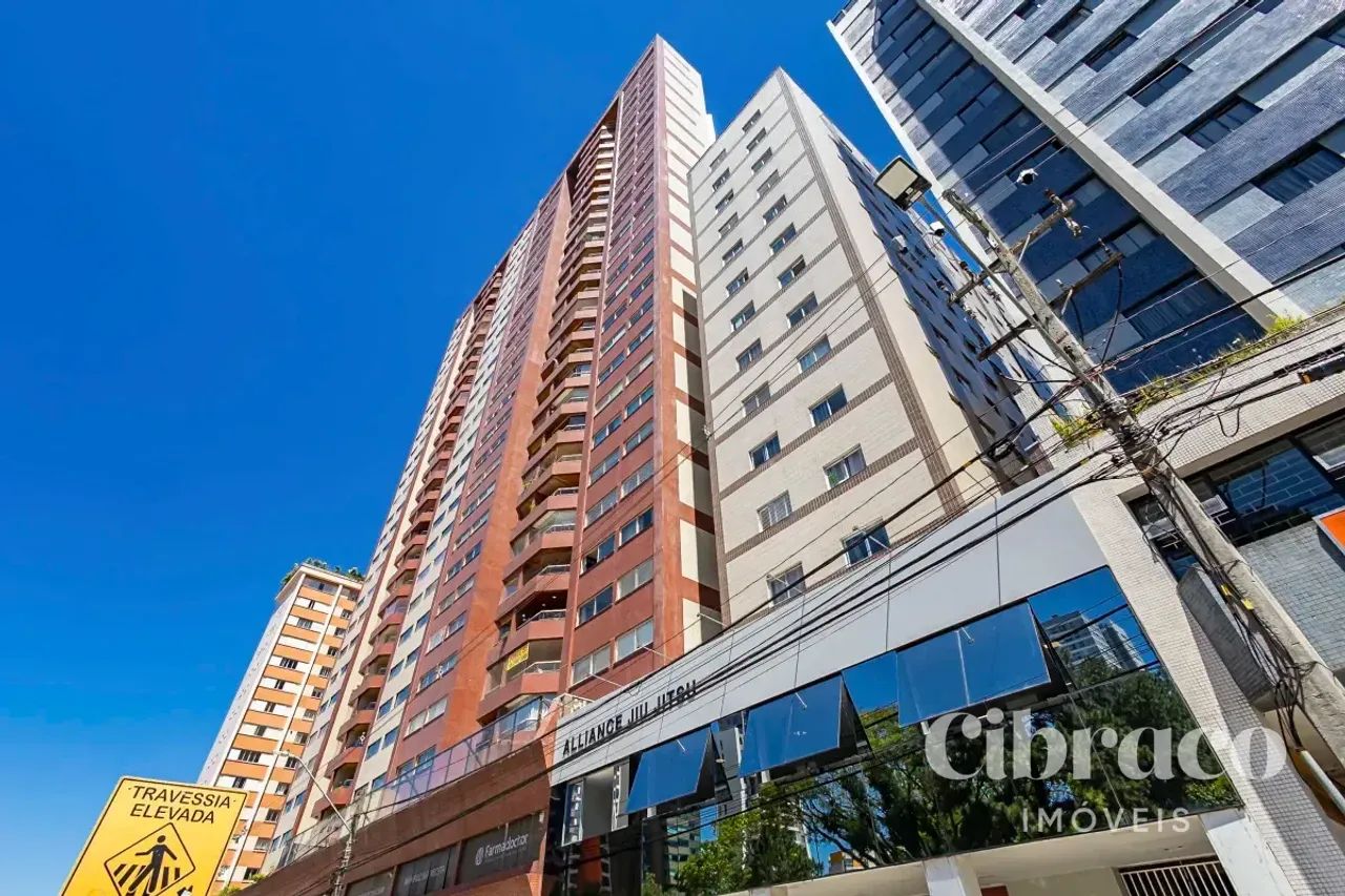 Apartamento no Centro com 1 quarto de 45m² - Edifício Astro
