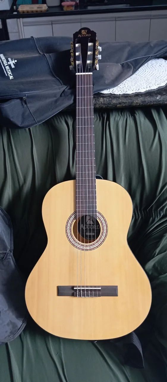 Violão Accord