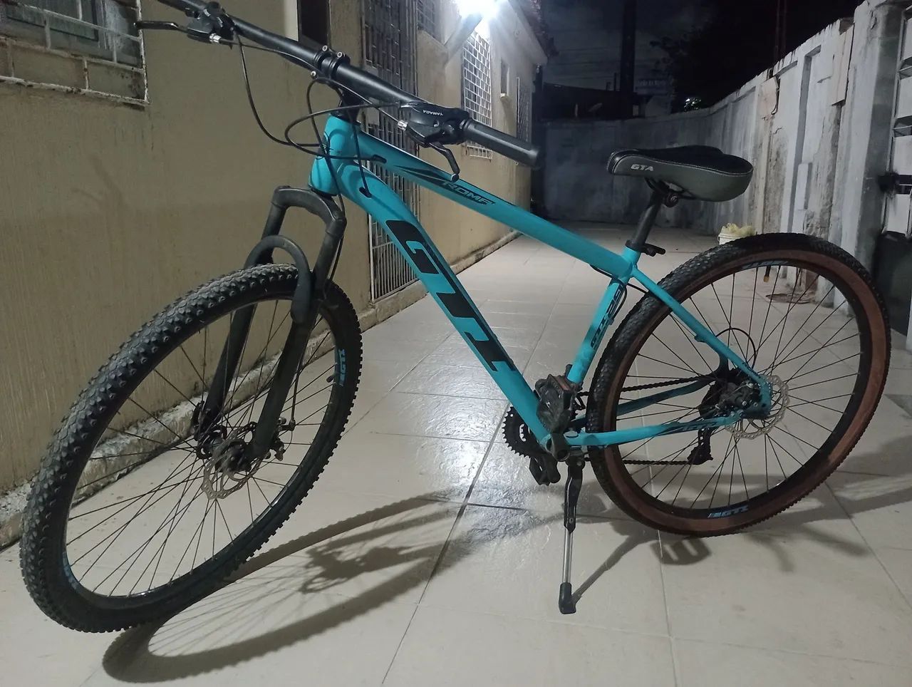 Bicicleta GTI aro 29 com nota em maos - Foto 2
