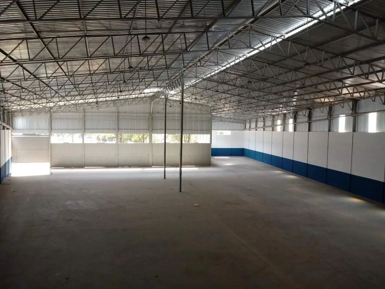 Galpão para locação de 2500m² - 9 docas no bairro Chácara Cotia em Contagem - Foto 2