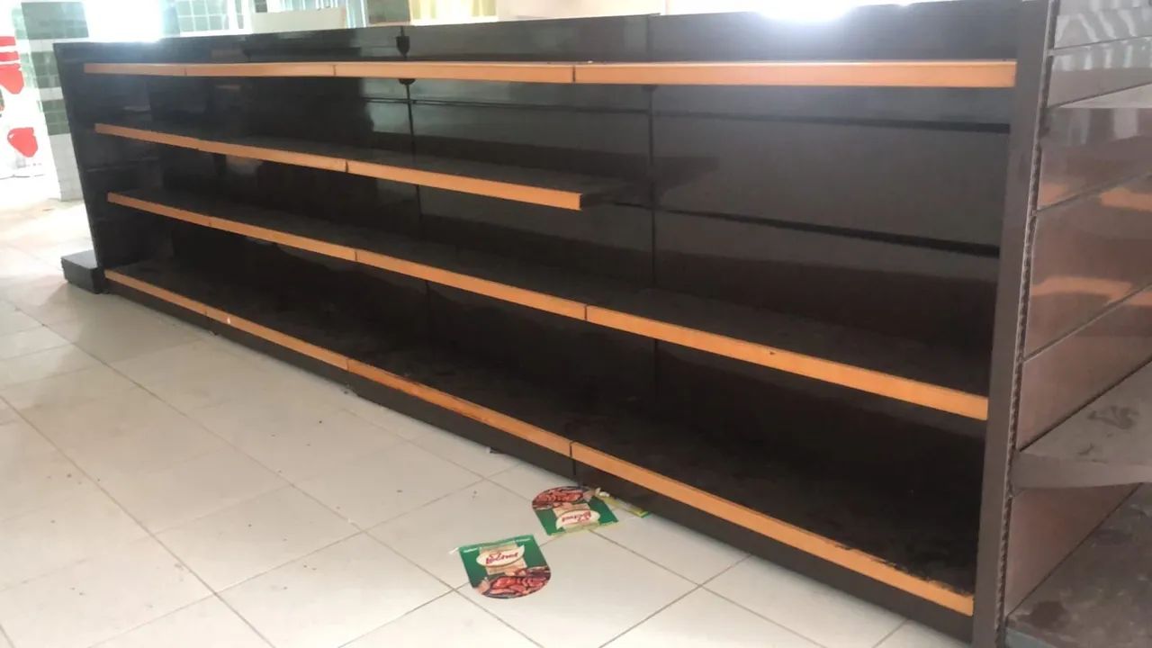 Balcoes Expositor para supermercados e comércio em Geral