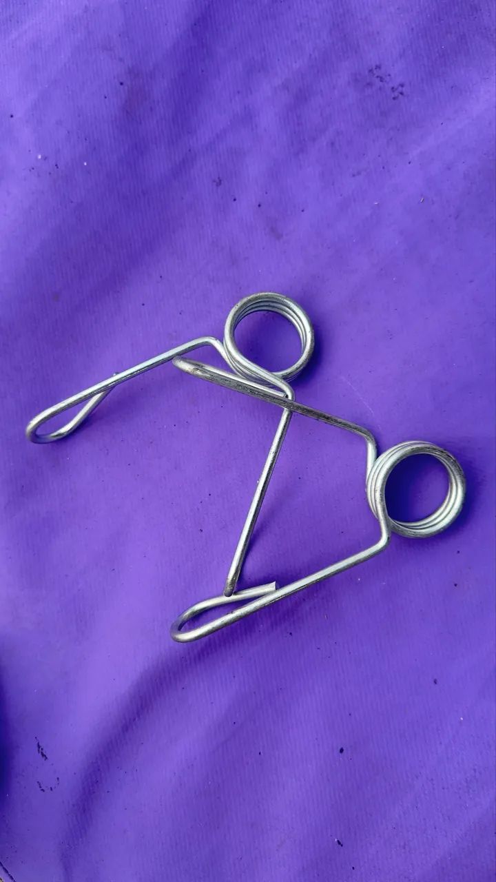 VENDO KIT DE MUSCULAÇÃO- ÓTIMO ESTADO - Foto 2
