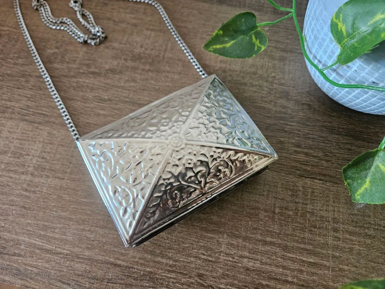 Bolsa de metal vintage ou porta jóias - Foto 2