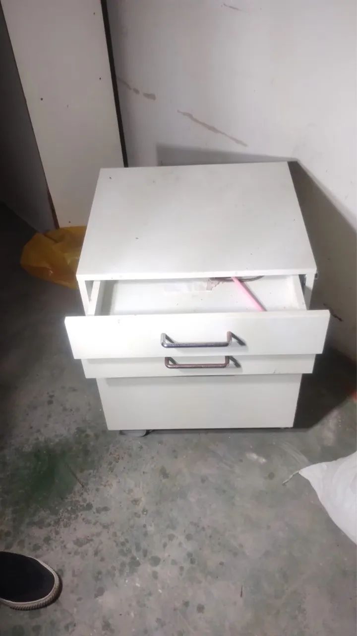 Mesa de cabeceira mdf - Foto 2
