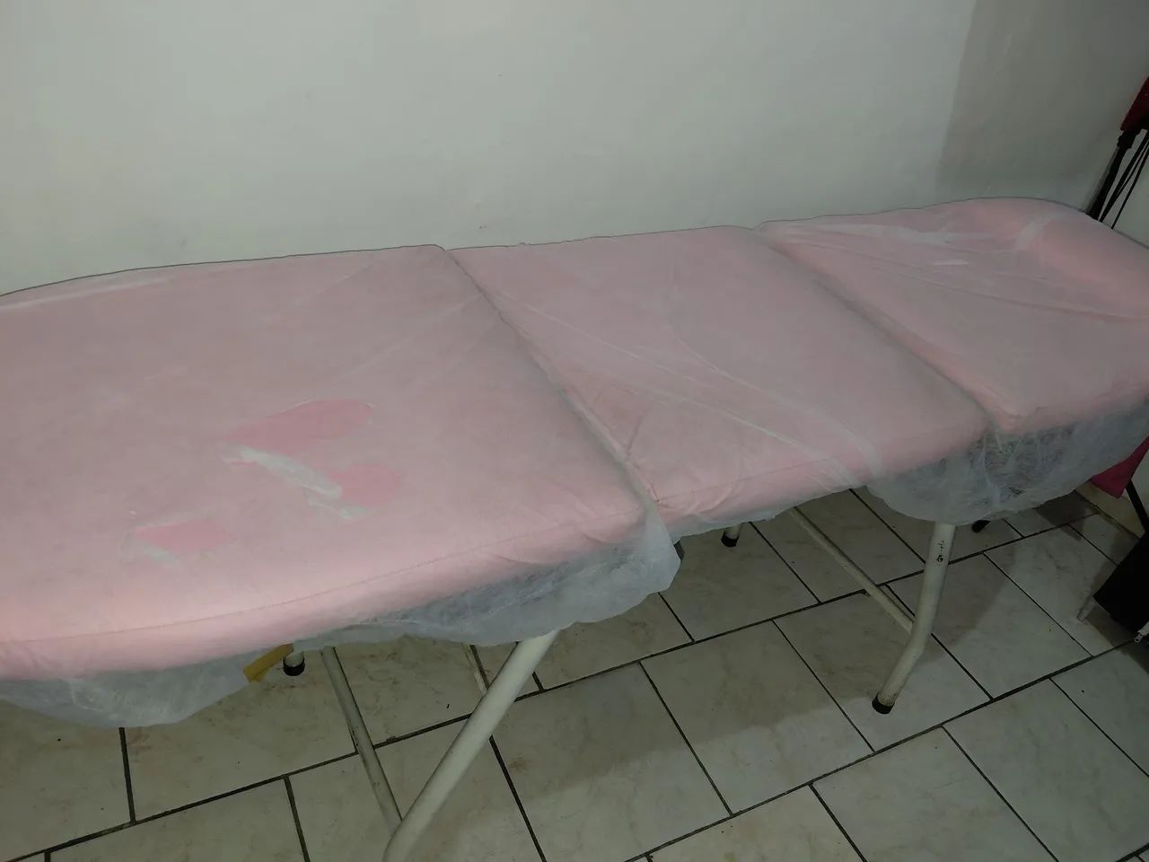 Vendo Maca de Estética com Mocho - Foto 4