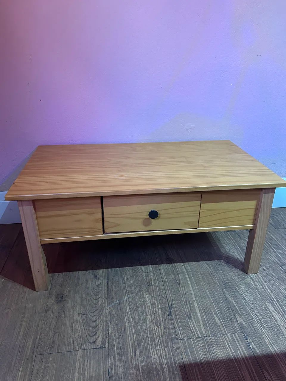 Mesa Baixa de centro com gaveta 