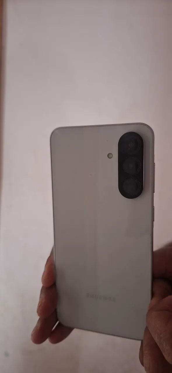 Celular galaxy a56 sem nenhum detalhe 
