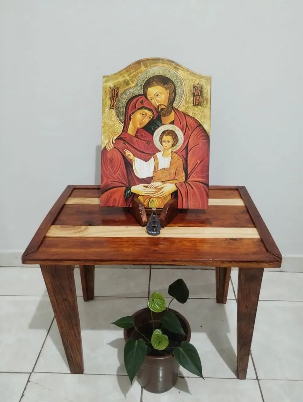 Mesa de centro em madeira rústica 
