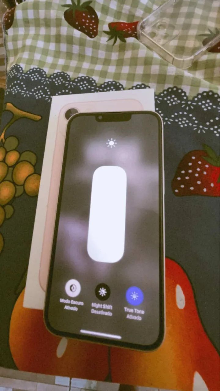 Vendo ou troco iphone 13 por inferior com volta - Foto 2