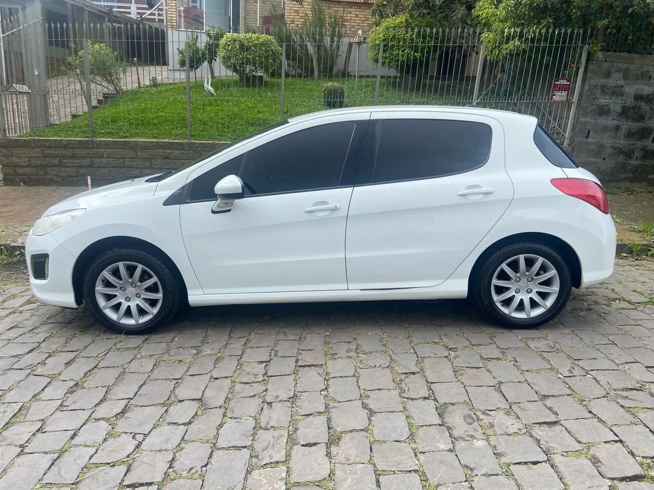 Peugeot 308 ACTIVE 1.6 16V FLEX 2014