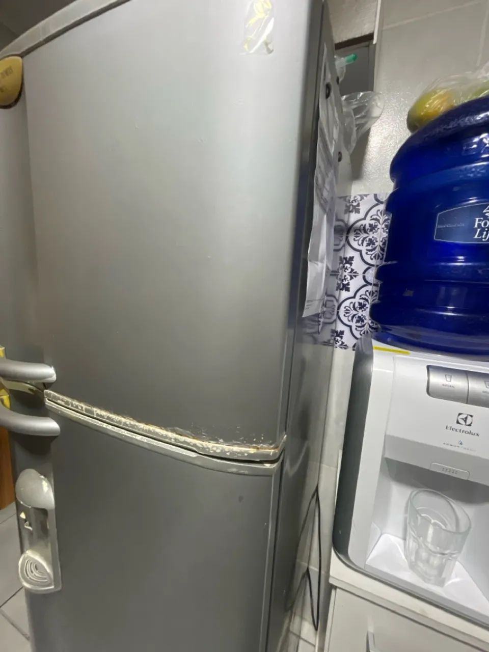 Geladeira Eletrolux - preciso vender rápido  - Foto 2