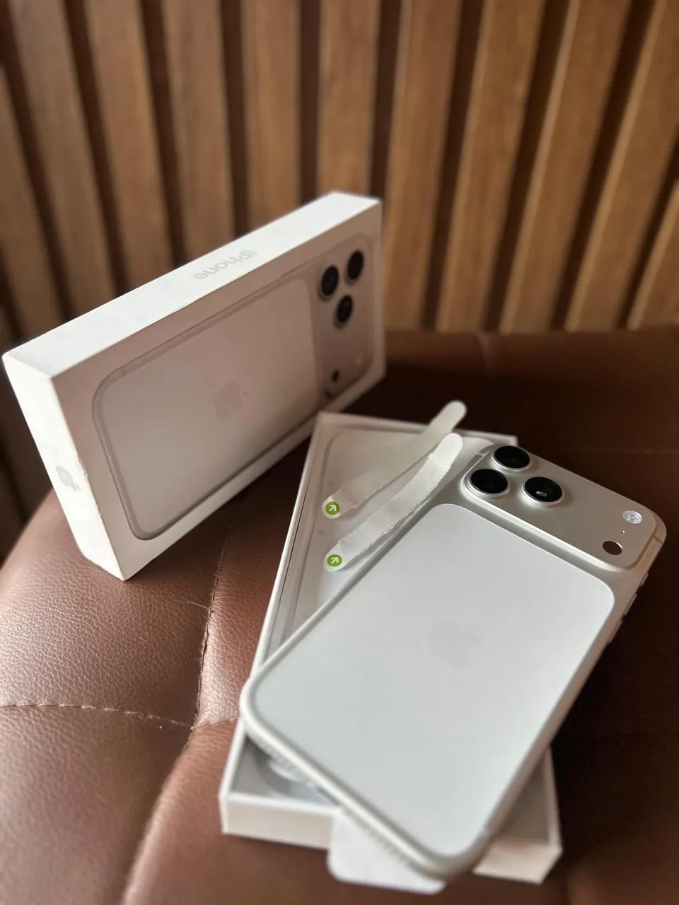 iPhone 17 pro Max 256gb silver 2 semana de uso - Foto 3
