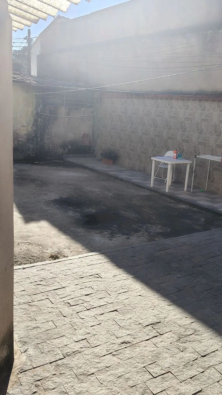 Aluga-se Casa nos fundos  - Foto 3