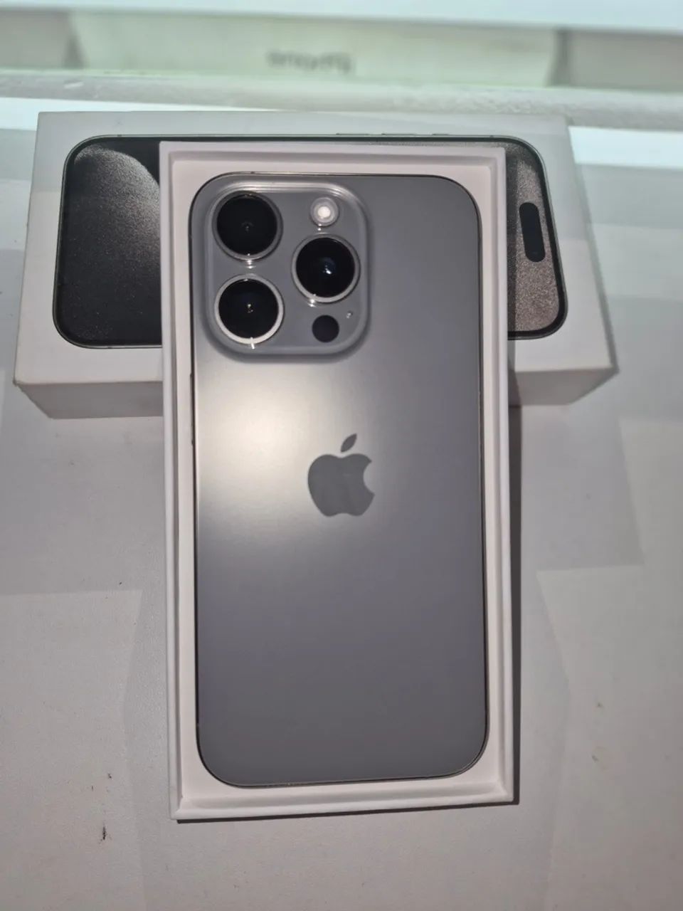 IPHONE 15 PRO com NF E CAIXA - Foto 4
