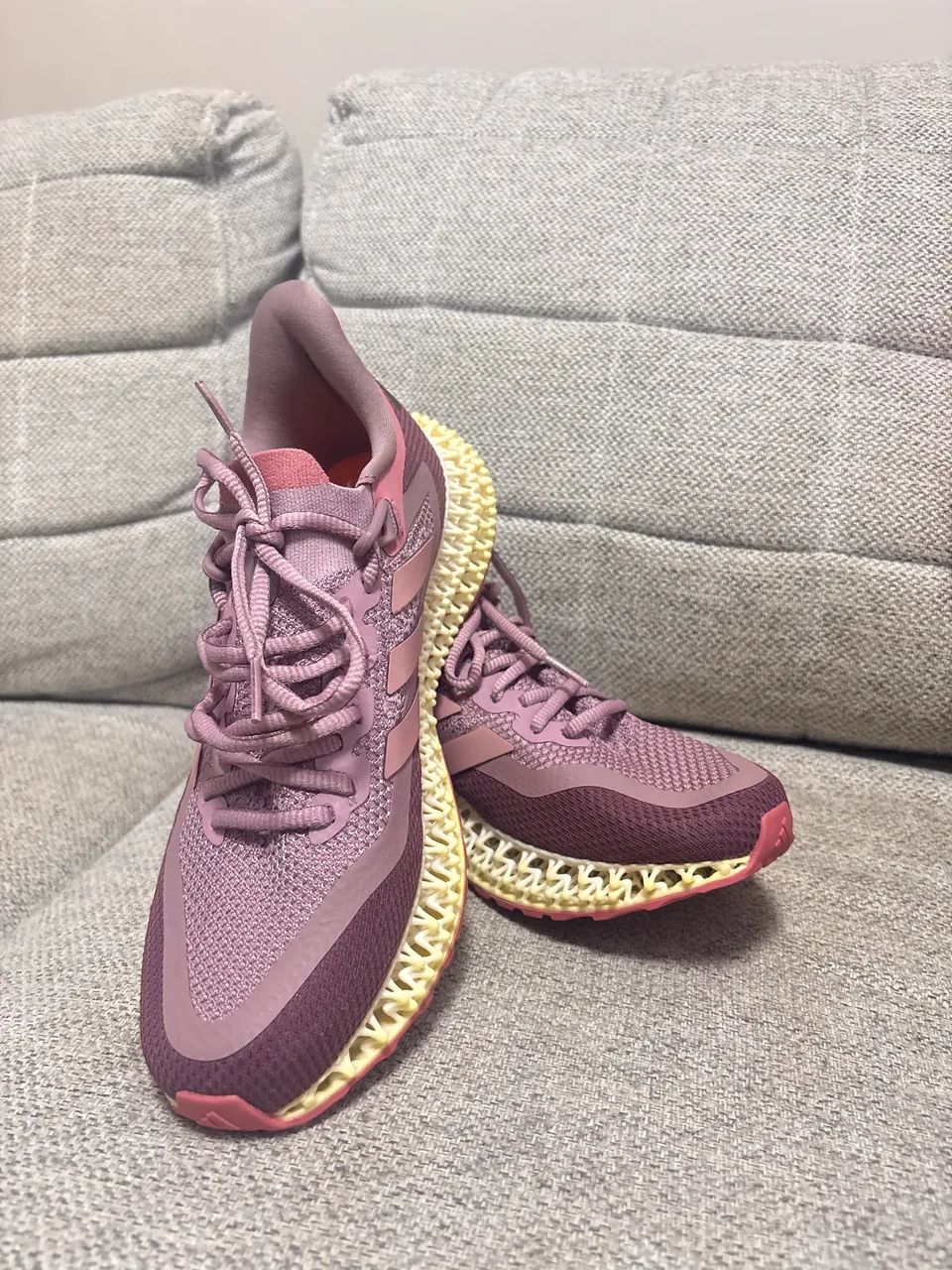 Tênis adidas 