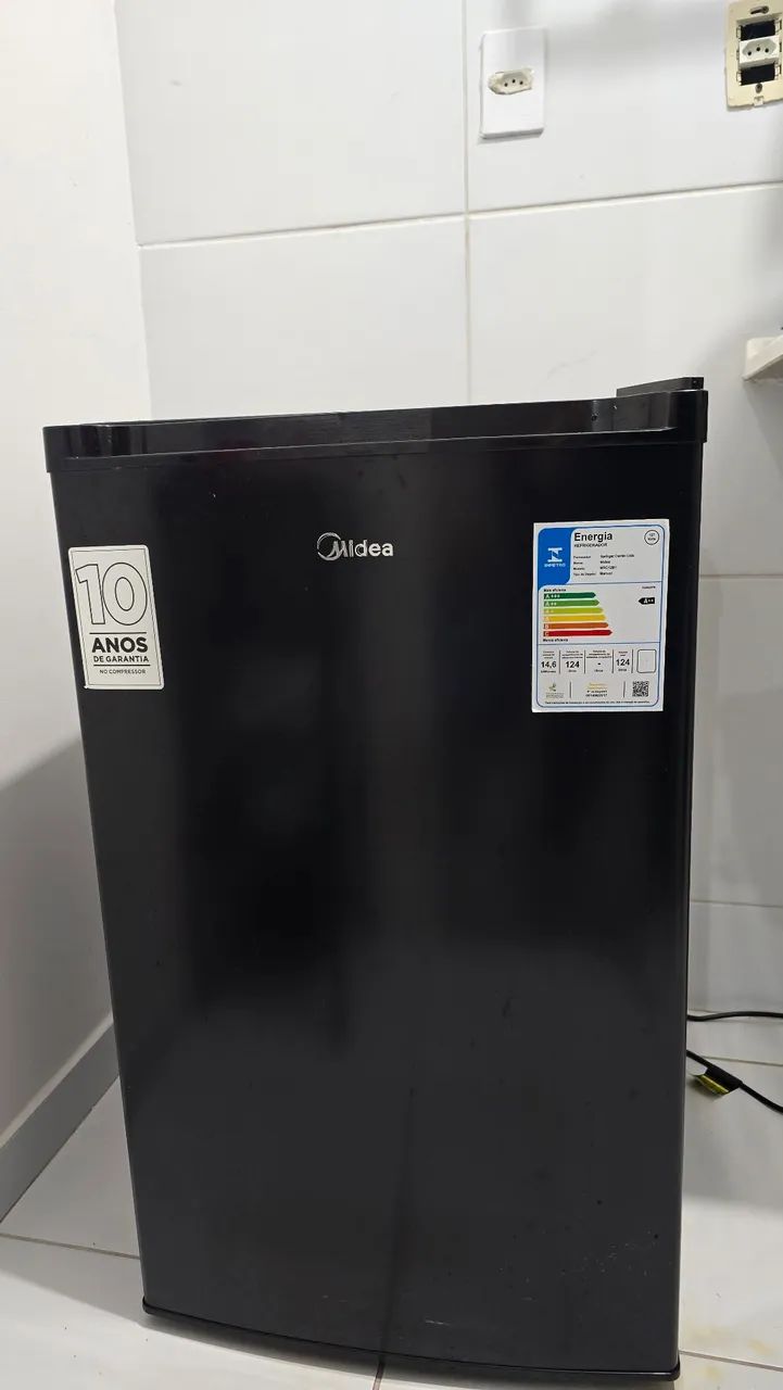 Frigobar Midea 124L