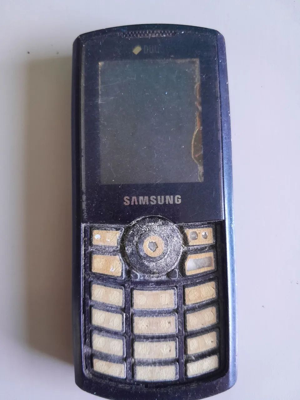 Celulares antigos quebrados  - Foto 2