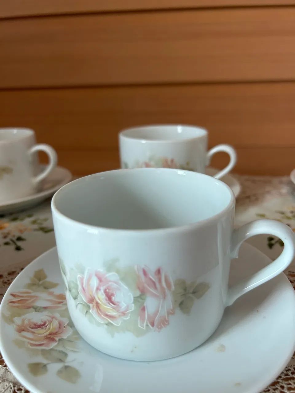 Jogo de xícaras de chá com pires, porcelana Schmidt  - Foto 3