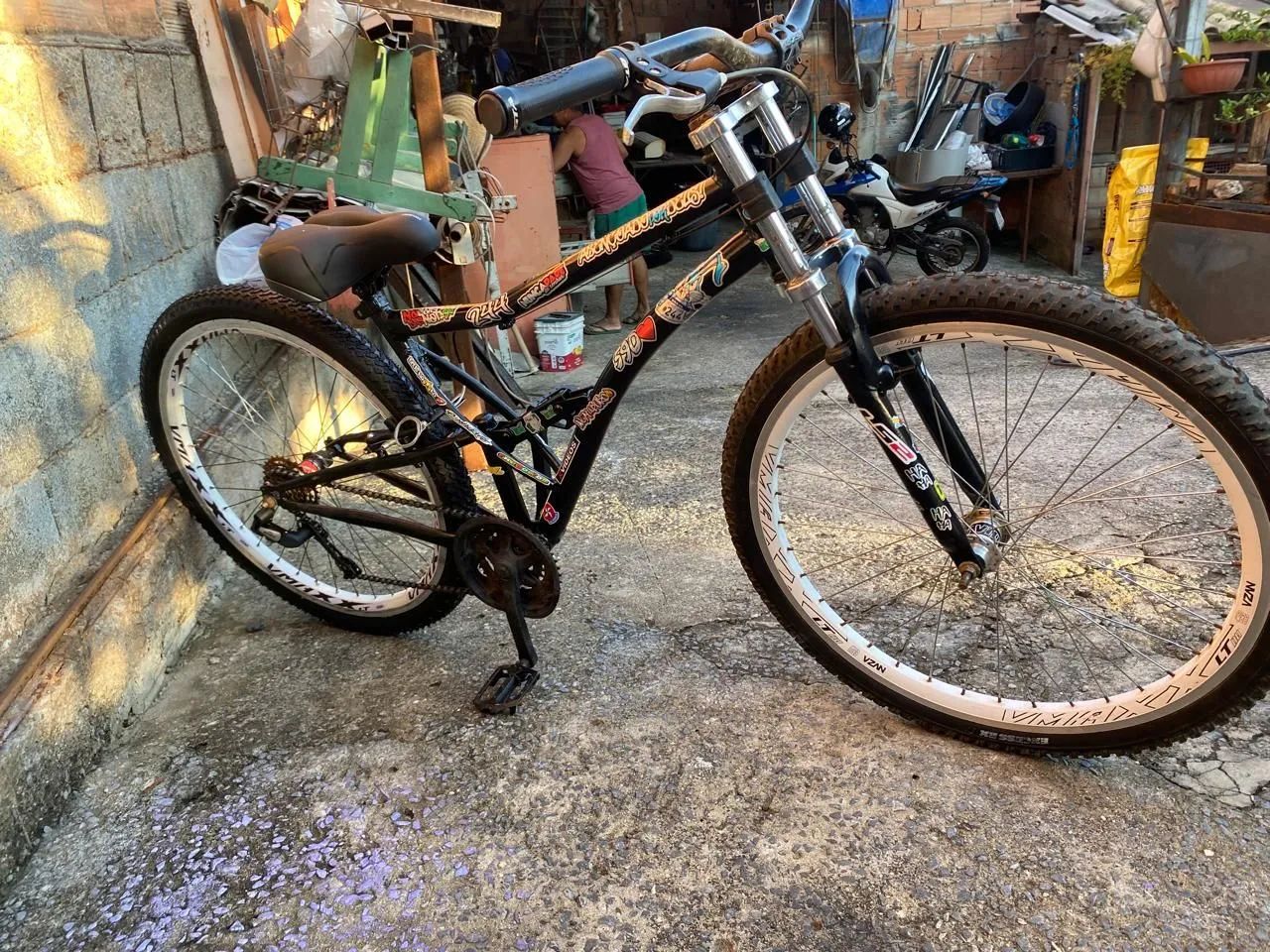 Bicicleta aro 26 rebaixada - Foto 3