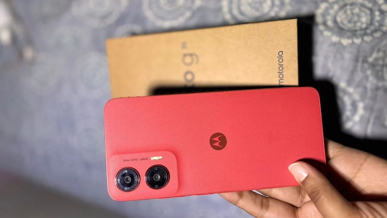 Celular Motorola moto G35 5g  - Foto 2