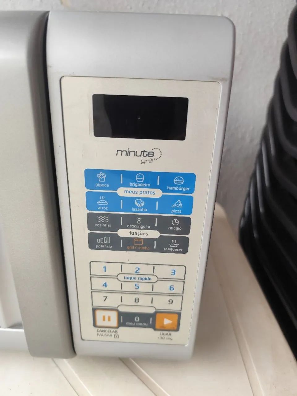 Vendo microondas para retirar pecas - Foto 2