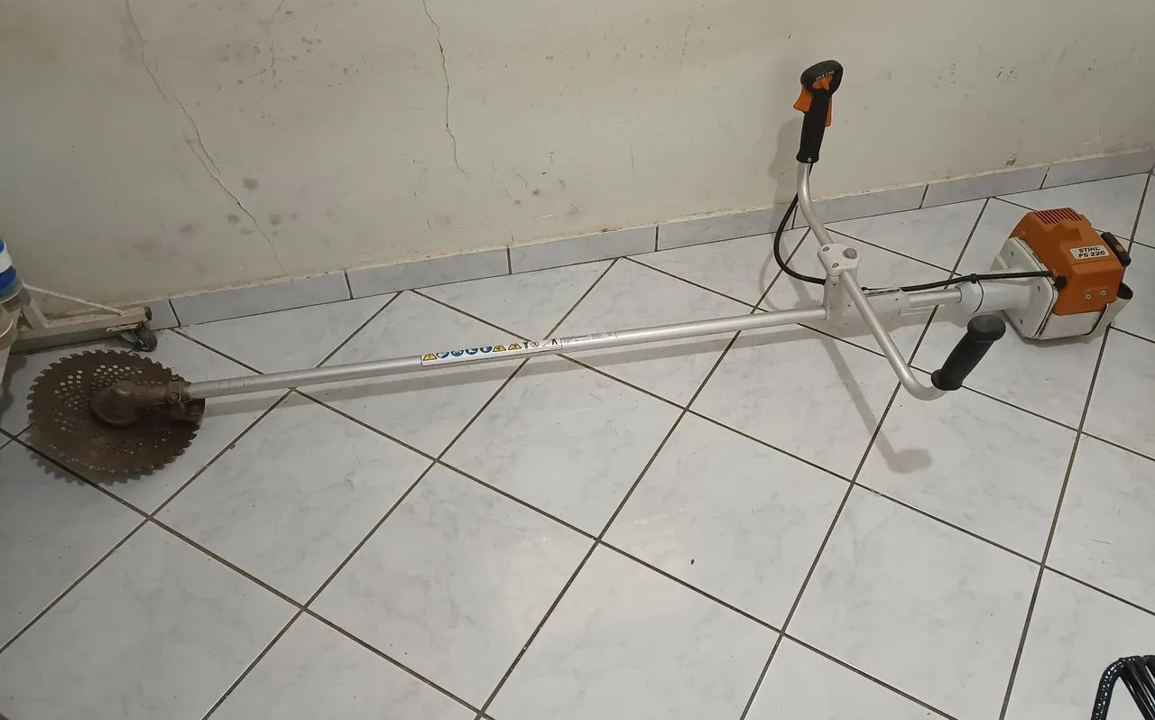 Motosserra e Roçadeira  - Foto 3