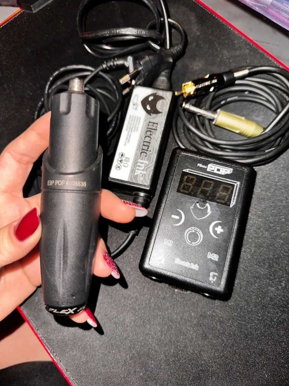 Máquina de Tatuagem Electric Ink + Fonte Digital - Seminova