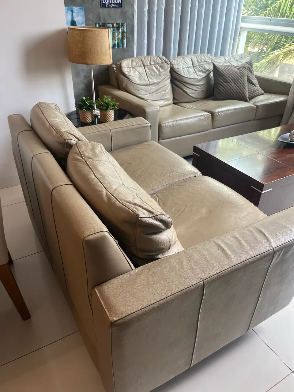 Conjunto de Sofás em Couro Legítimo ? 3 e 2 Lugares  Conjunto de 2 sofás em couro legítimo - Foto 2