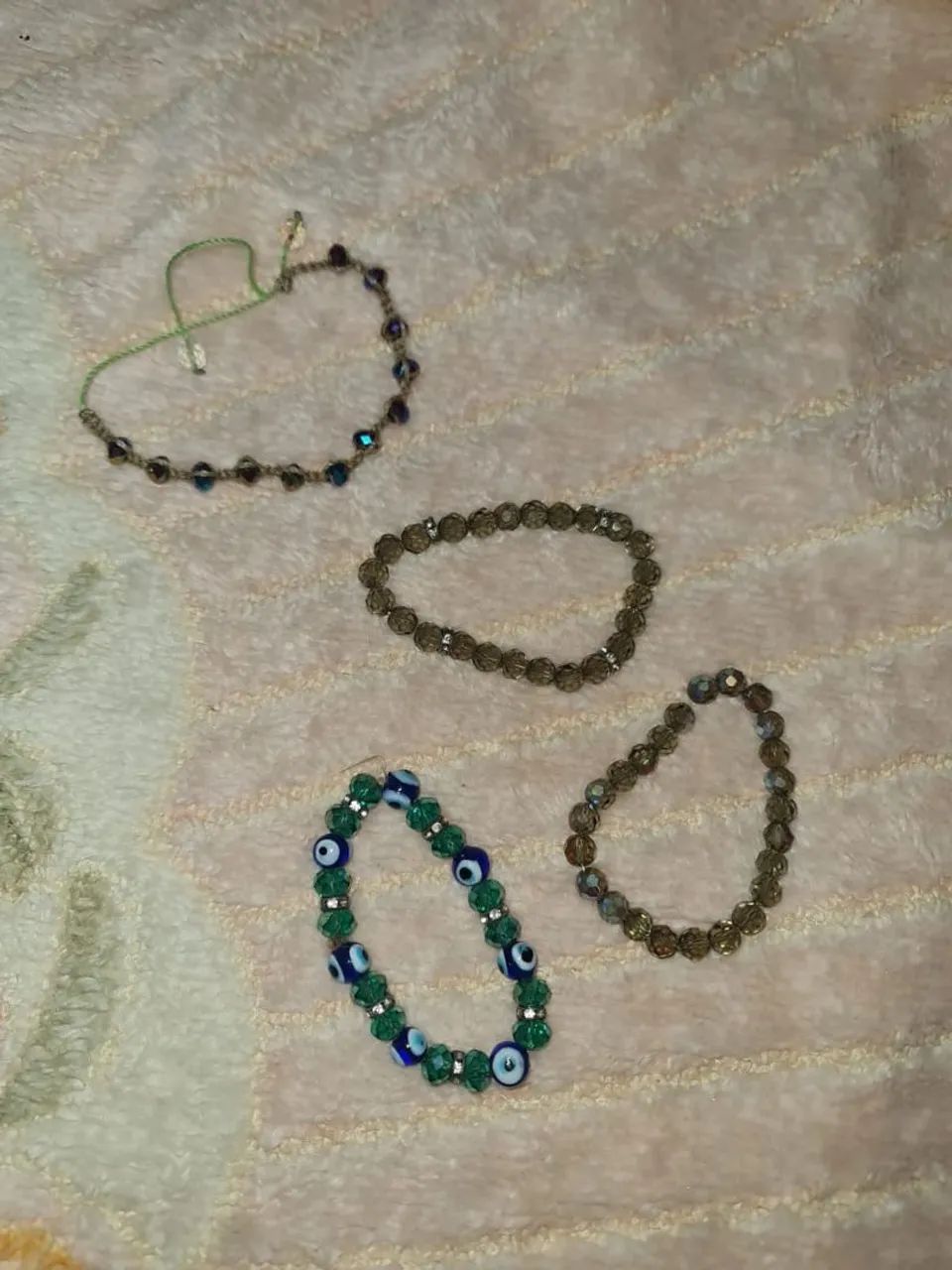 LOTE ACESSÓRIOS E BIJUTERIAS VARIADAS - Foto 3
