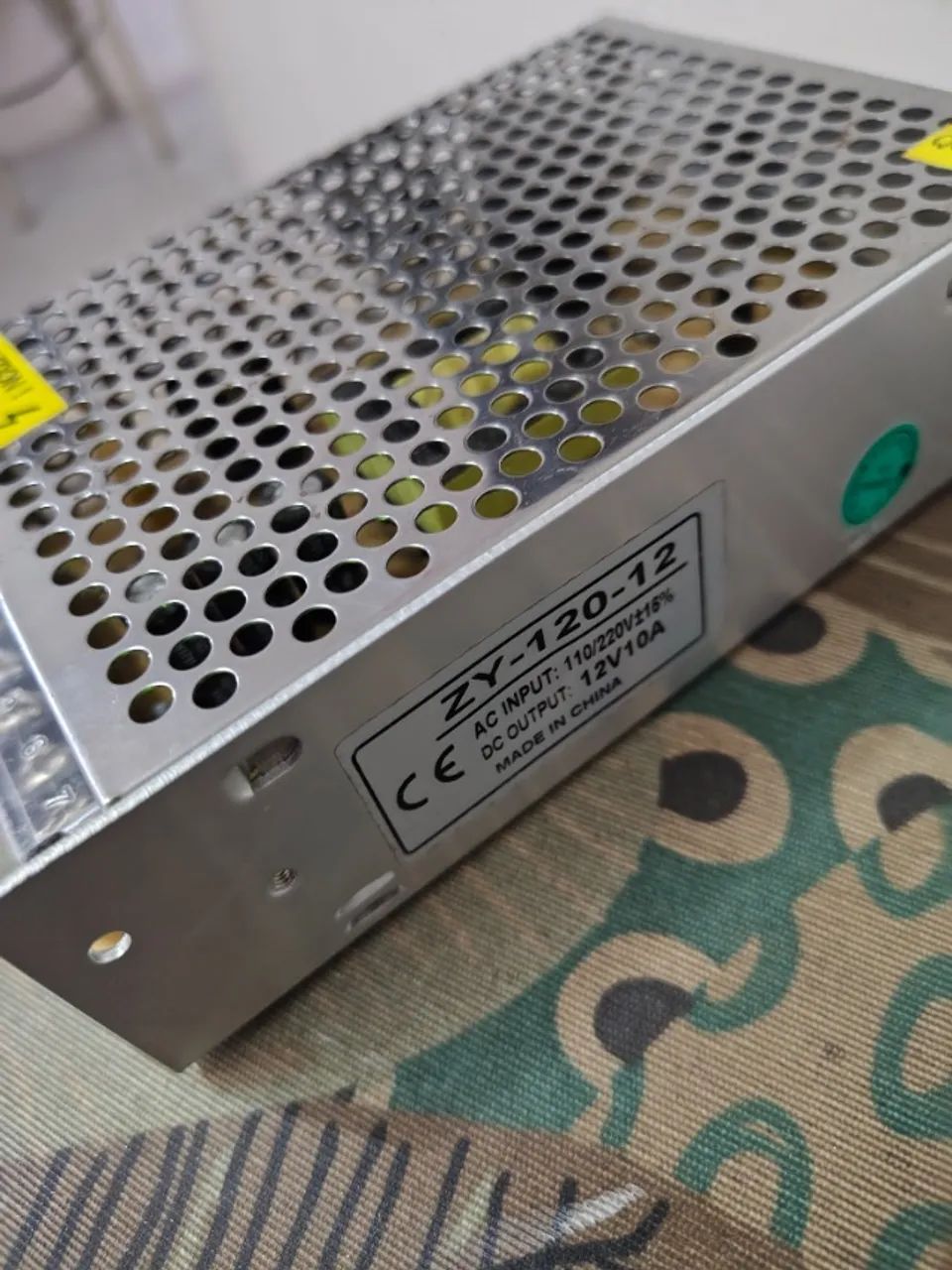 Vendo Fonte Colméia 13V 10A - Foto 2