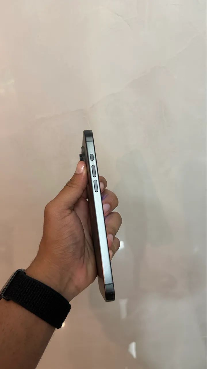 iPhone 15 pro max zero sem marcas  - Foto 5