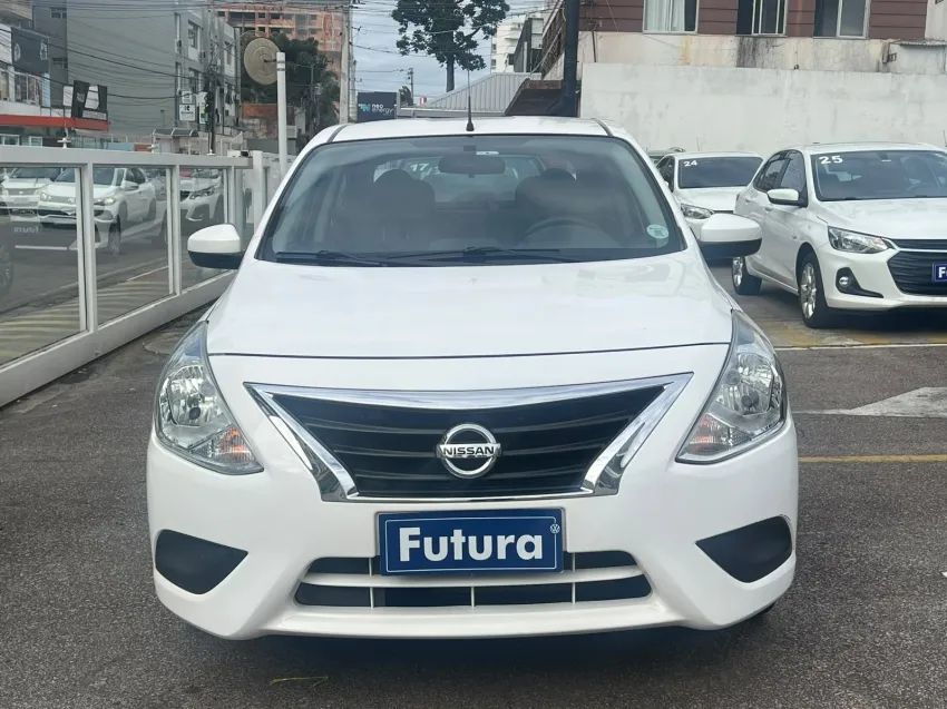 Nissan Versa S 1.0 12V Flexstart 4P Mec. 2017 - Foto 2