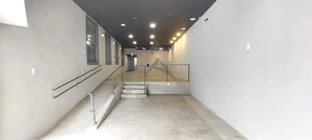 Salão à venda em Campinas, Cambuí, com 156 m²