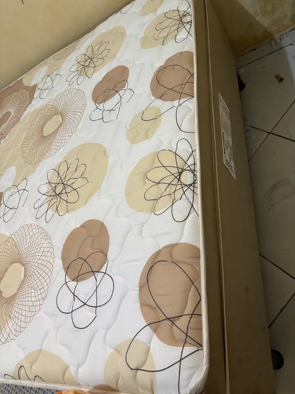 Cama de casal nova 