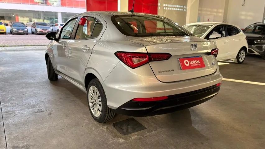 Fiat Cronos Drive 1.3 8V Flex Aut. 2025 - Foto 4