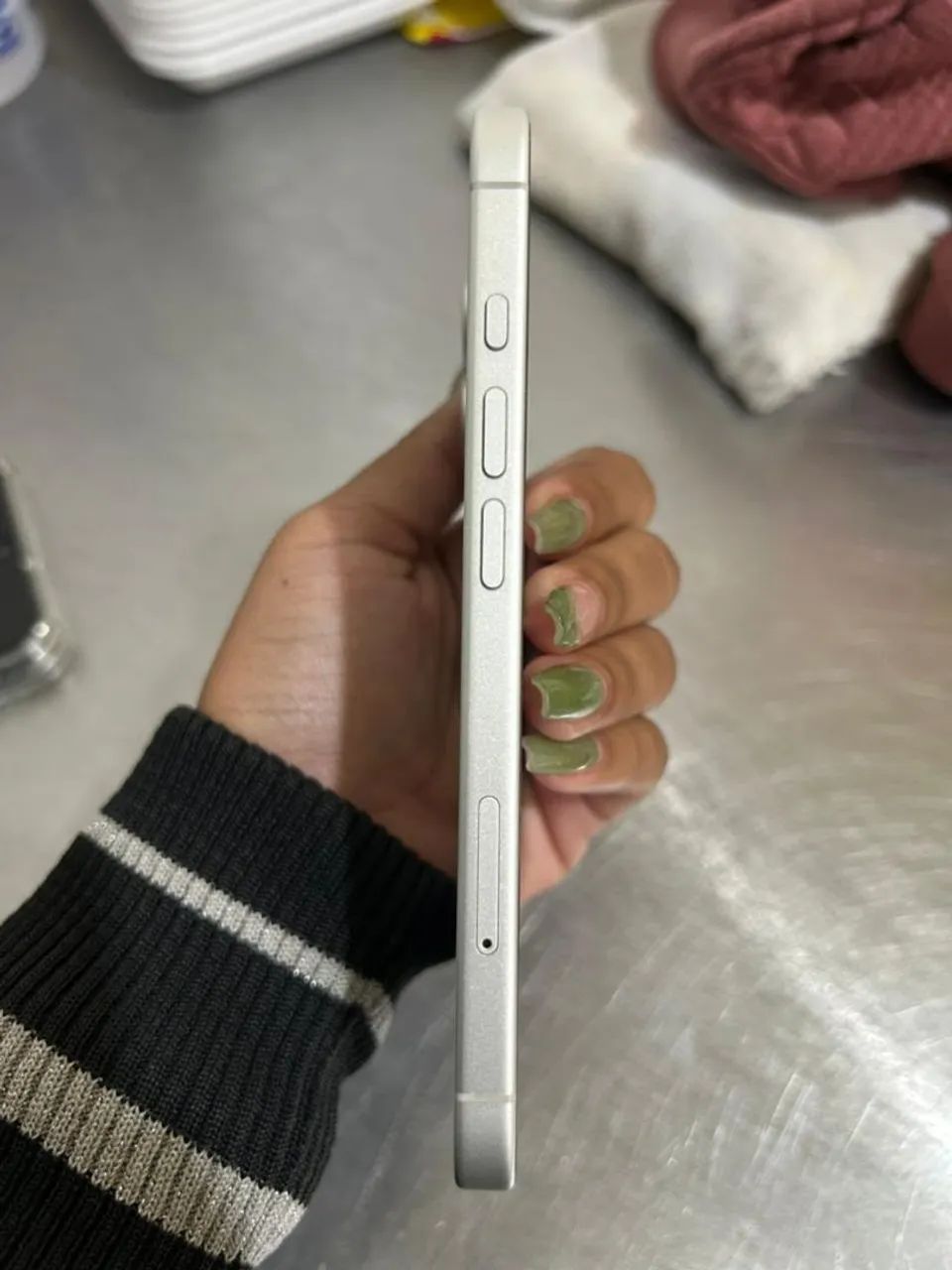 iPhone 16 256 - BRANCO  - Foto 3