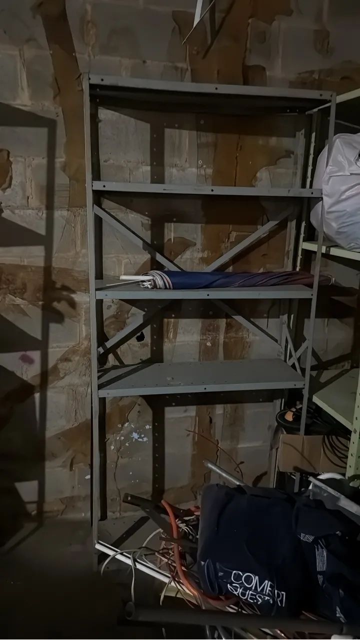 Prateleira de aço 