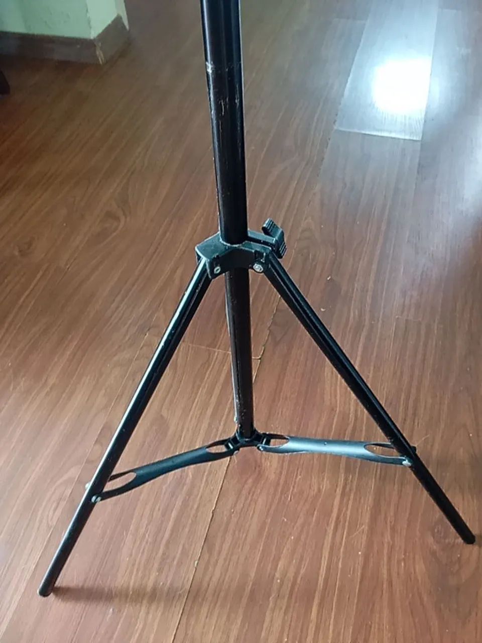 Tripé simples preto