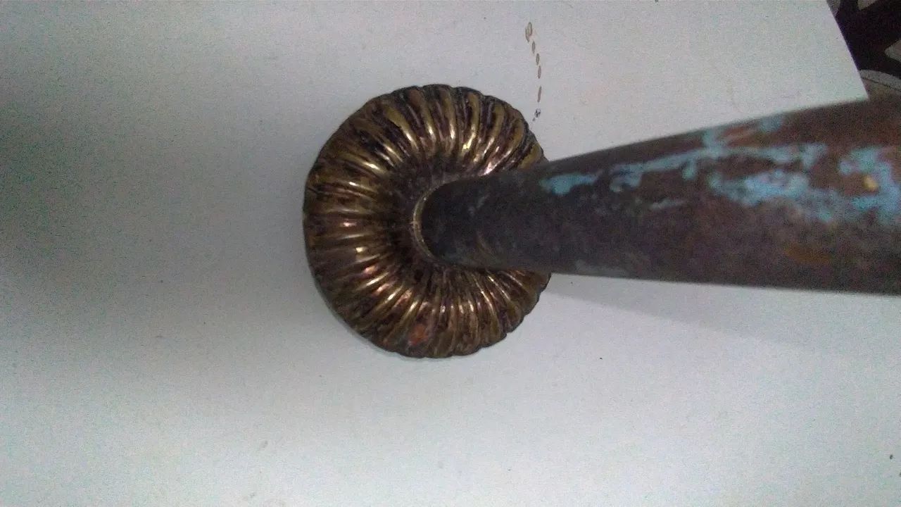 Torneira de metal antiga  - Foto 2