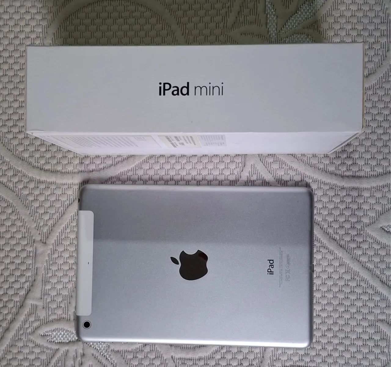 iPad - Mini WiFi CELL Memória: 32Gb Cor: Silver/Prata - Celulares