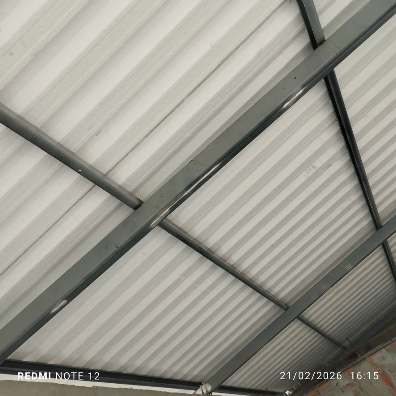 Estruturas e Telhados fabricação e reparos - Foto 2