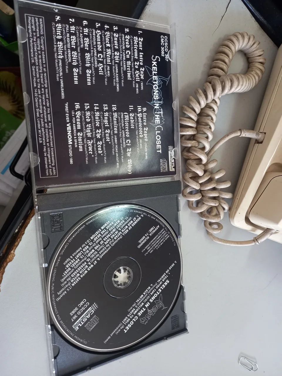CD  venom skeletons in The closet - Foto 3