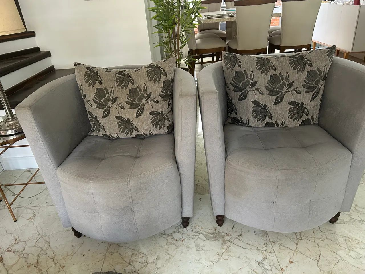 Lindas poltronas suede 