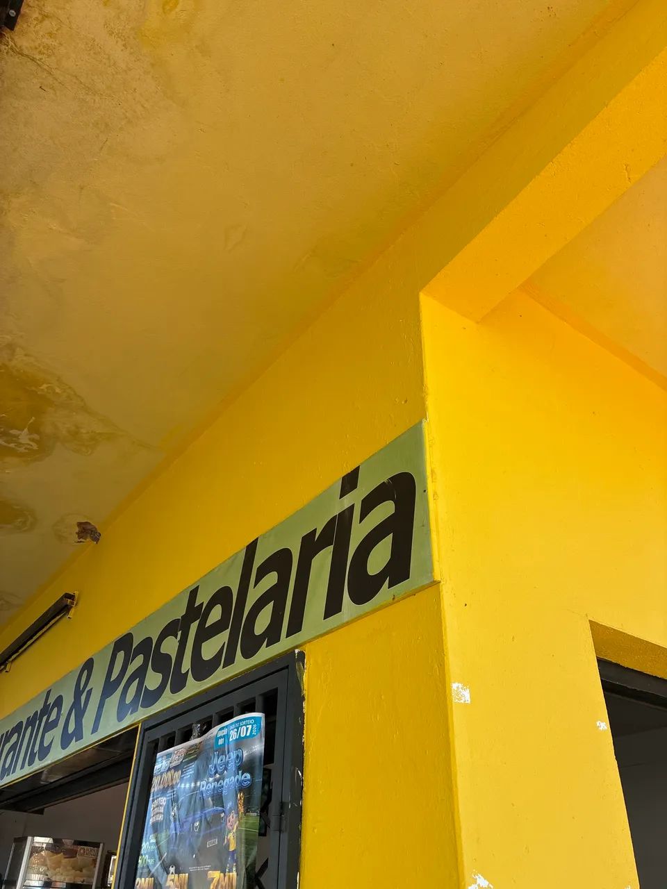 Vaga de ajudante de cozinha